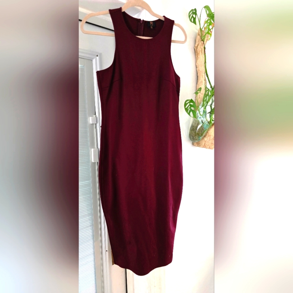 Elegant Burgundy Midi Sleeveless Dress Size Large